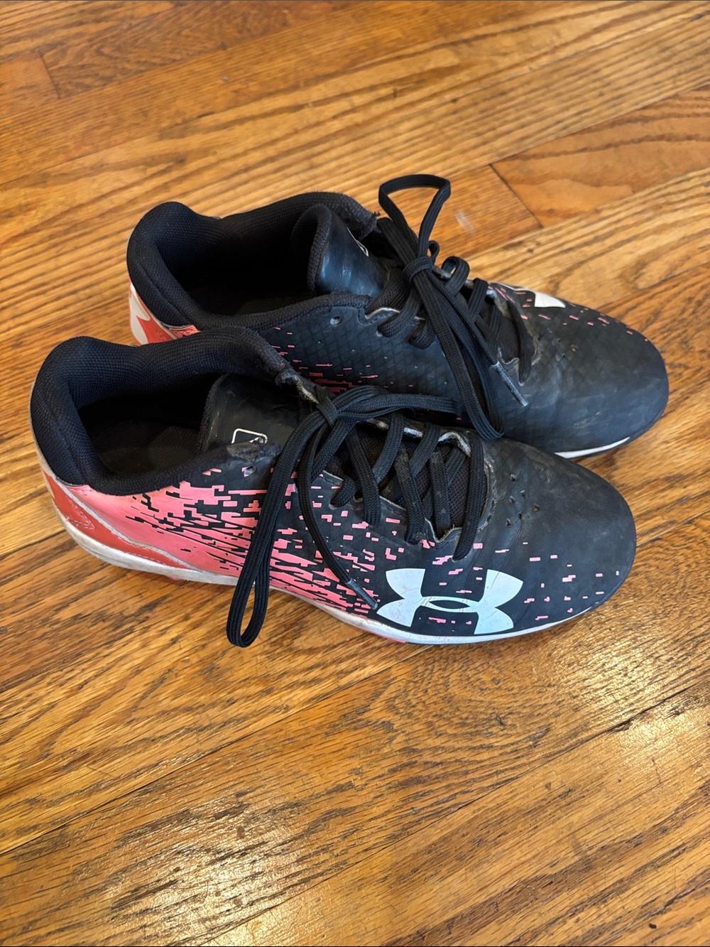 Girls Softball Cleats